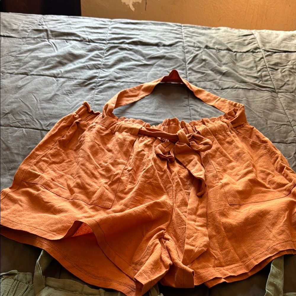 High waist shorts
